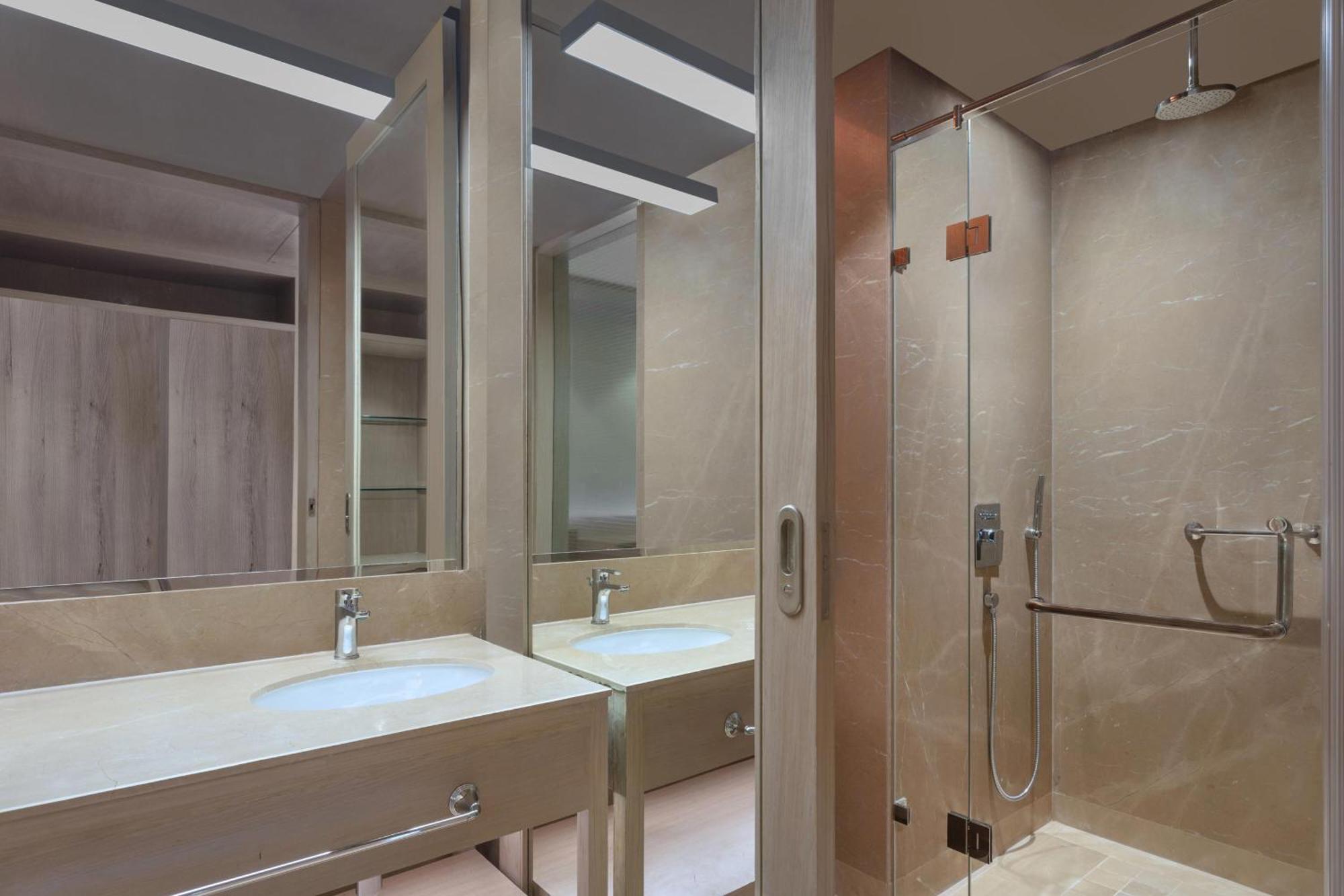 Отель Aloft Kathmandu Thamel Экстерьер фото